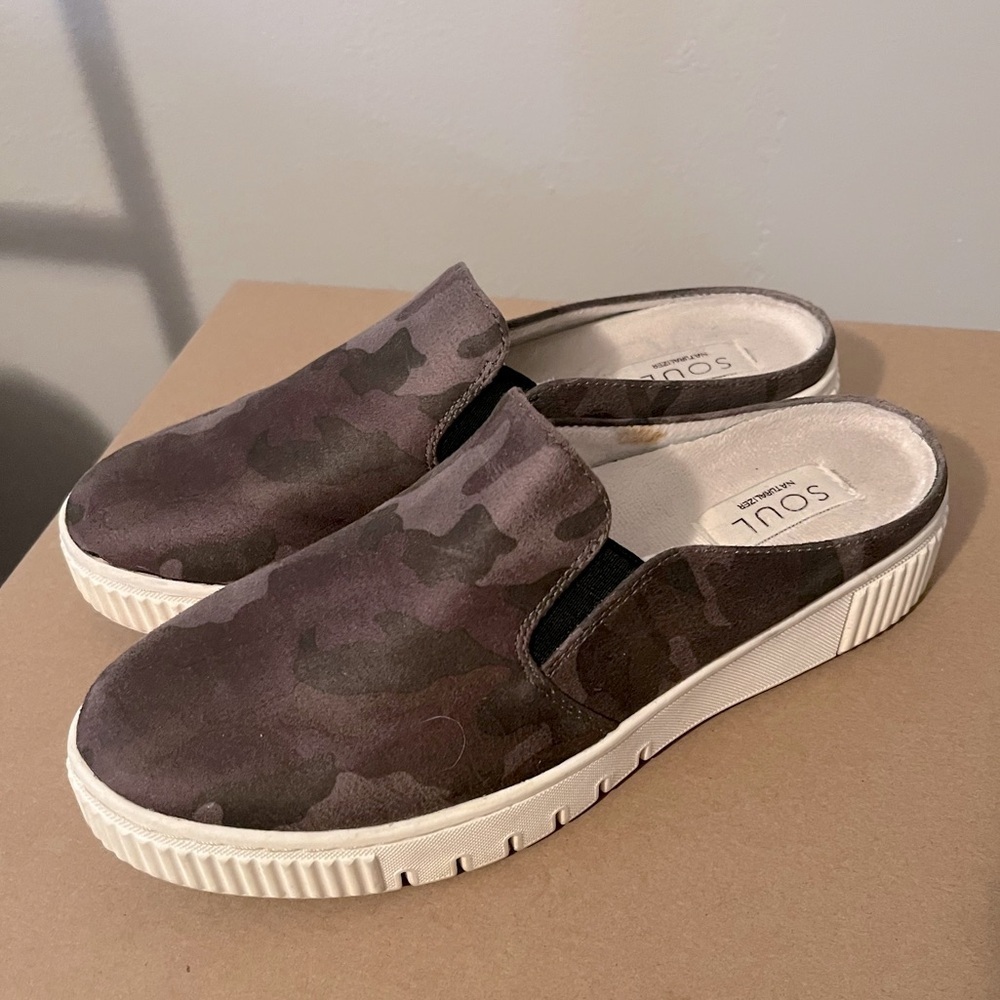 Soul Naturalizer Truly Mule Sneakers Women's Shoes In Camo